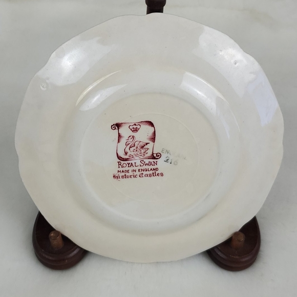 Vintage Royal Swan made England Historic Castles - Picture 2 of 7